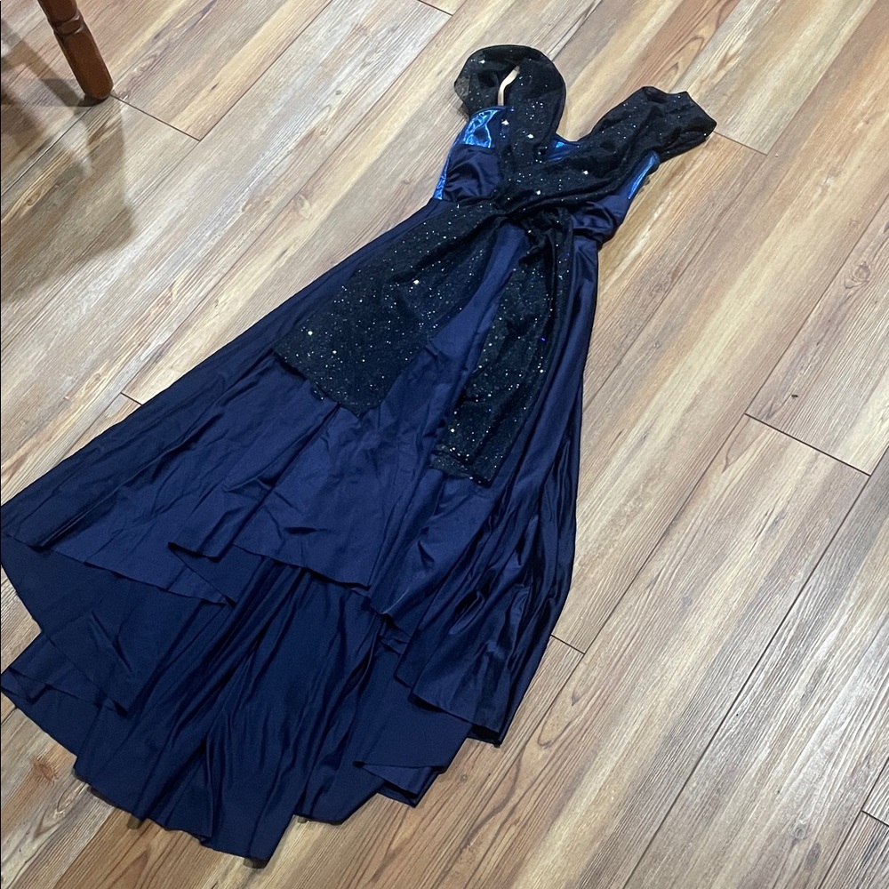 Stunning One Shoulder Navy Gown